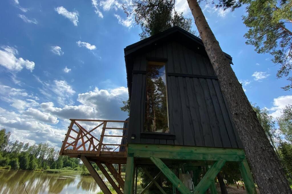 Dragon House In The Tree! Jacuzzi, Sauna ,Cinema,Heated Lici  Buitenkant foto