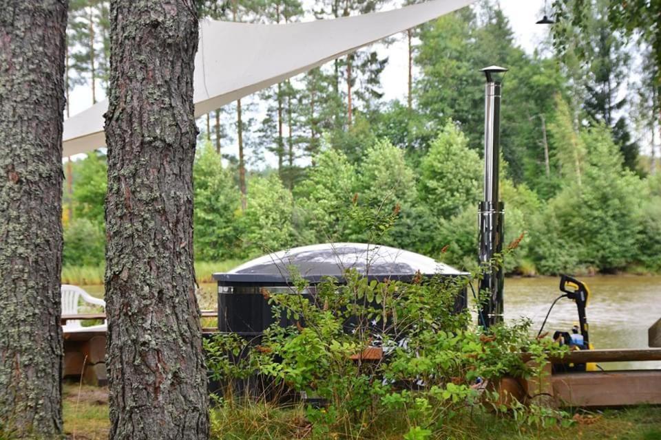 Dragon House In The Tree! Jacuzzi, Sauna ,Cinema,Heated Lici  Buitenkant foto