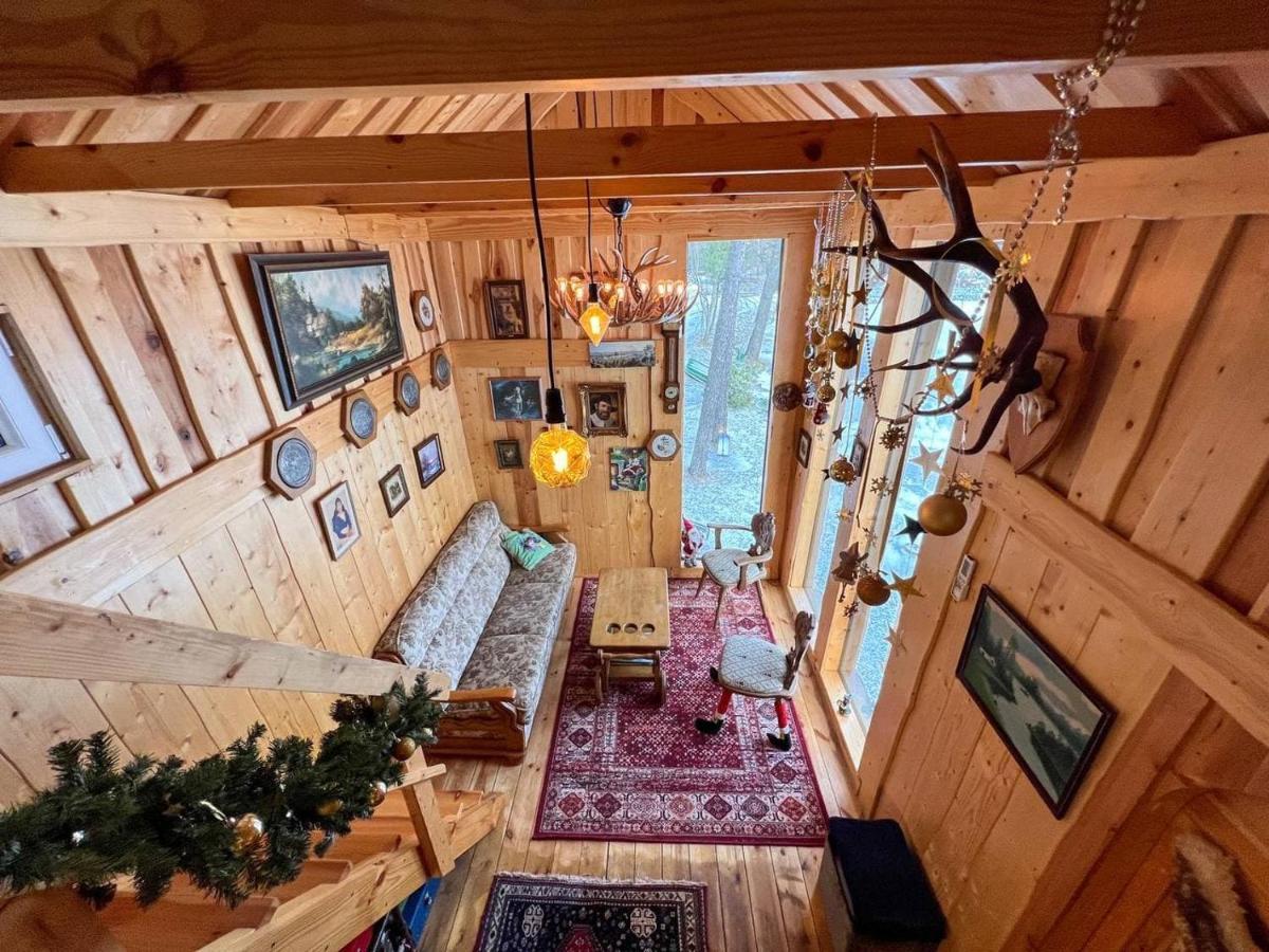 Dragon House In The Tree! Jacuzzi, Sauna ,Cinema,Heated Lici  Buitenkant foto